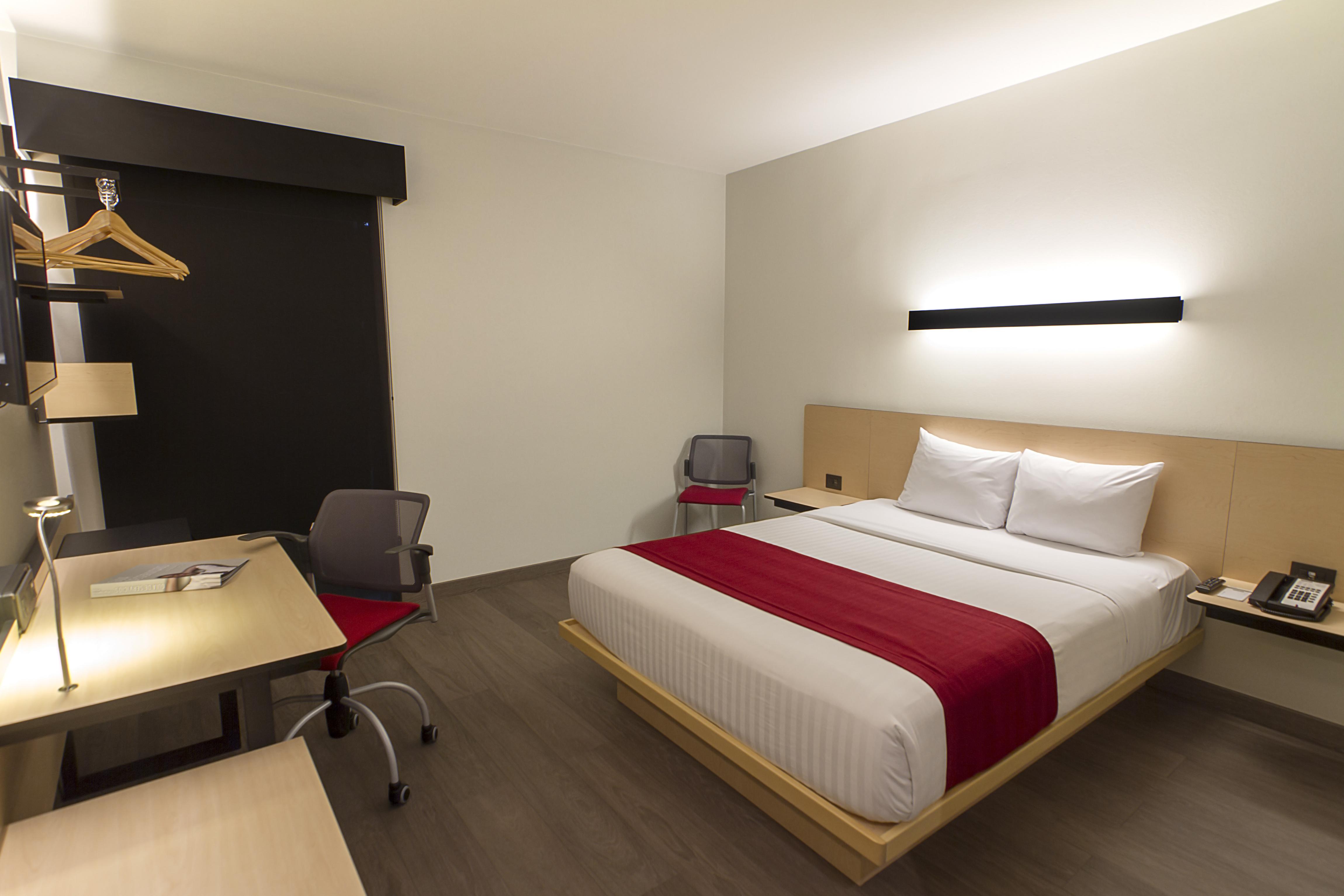 Hotel Express By Marriott Ciudad De Mundo E