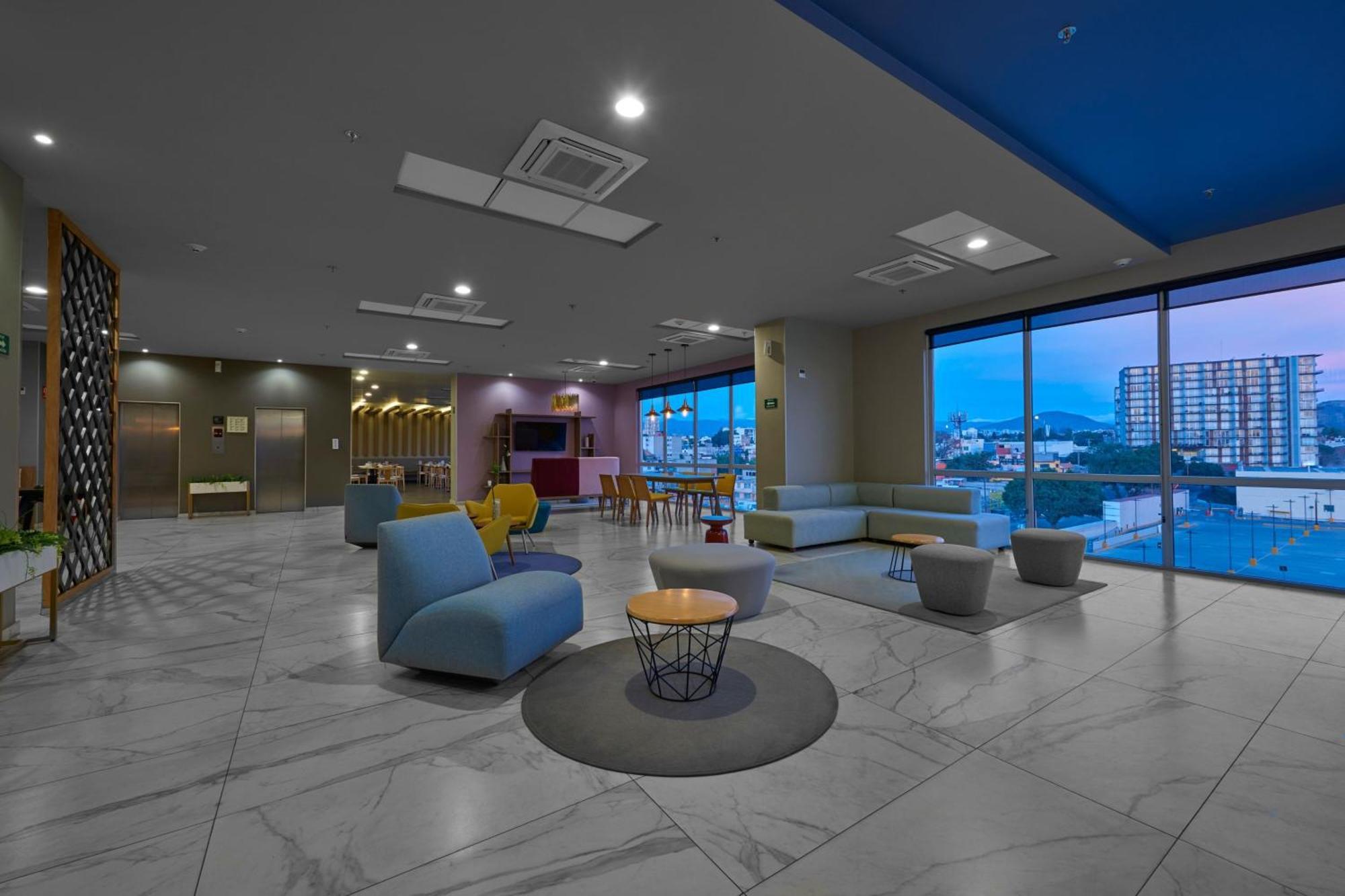 Express By Marriott Ciudad De Mundo E Hotel