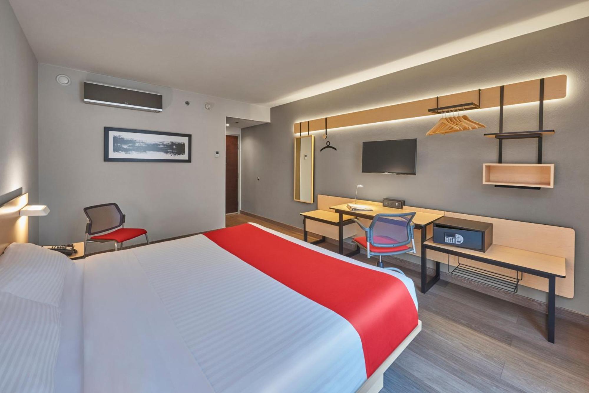Hotel City Express Plus By Marriott Ciudad De Mexico Mundo E Mexico City